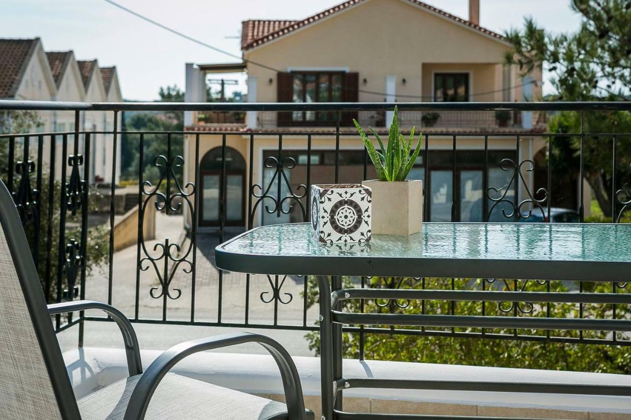Julia'S Luxury Suites, Cephallonia Near Argostoli Kastron  Bagian luar foto